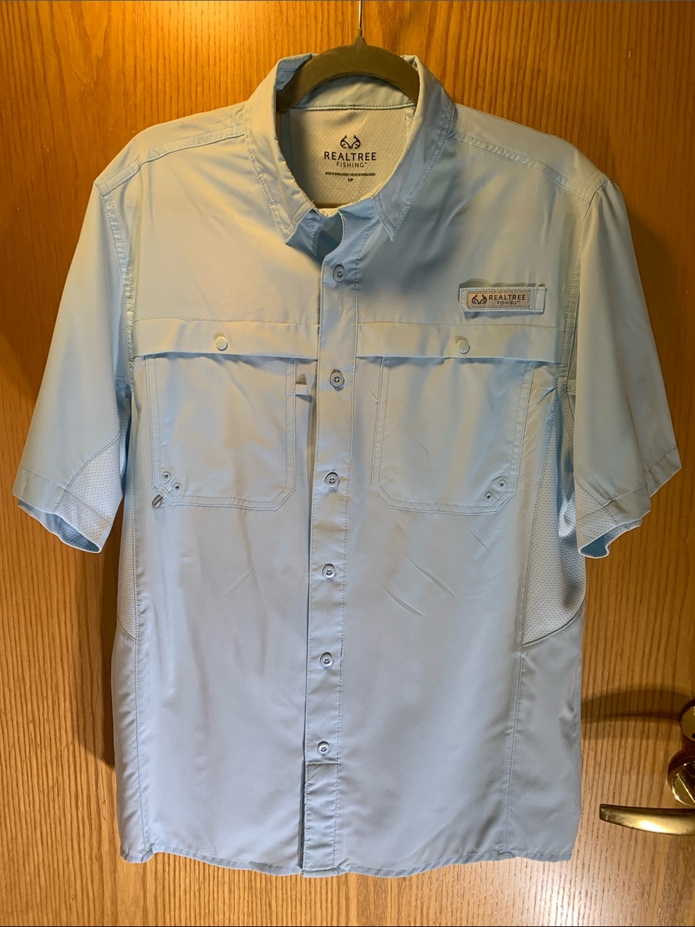 Men’s Realtree Light Blue Short-Sleeve Fishing Shirt - size S